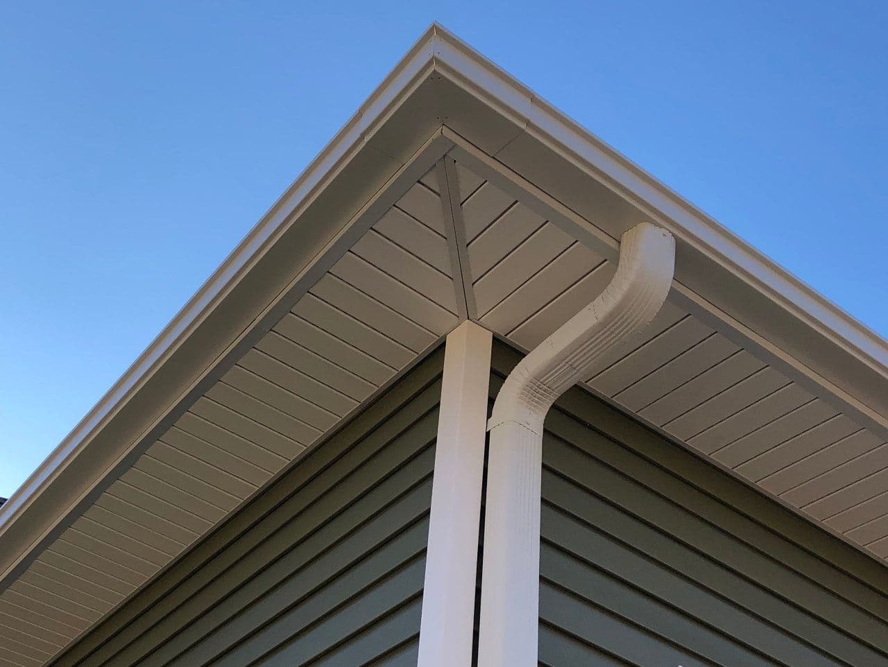 seamless-gutters-in-sioux-falls-by-woods-roofing
